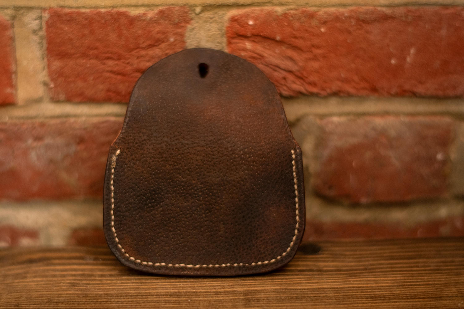 Small leather coin purse or card holder