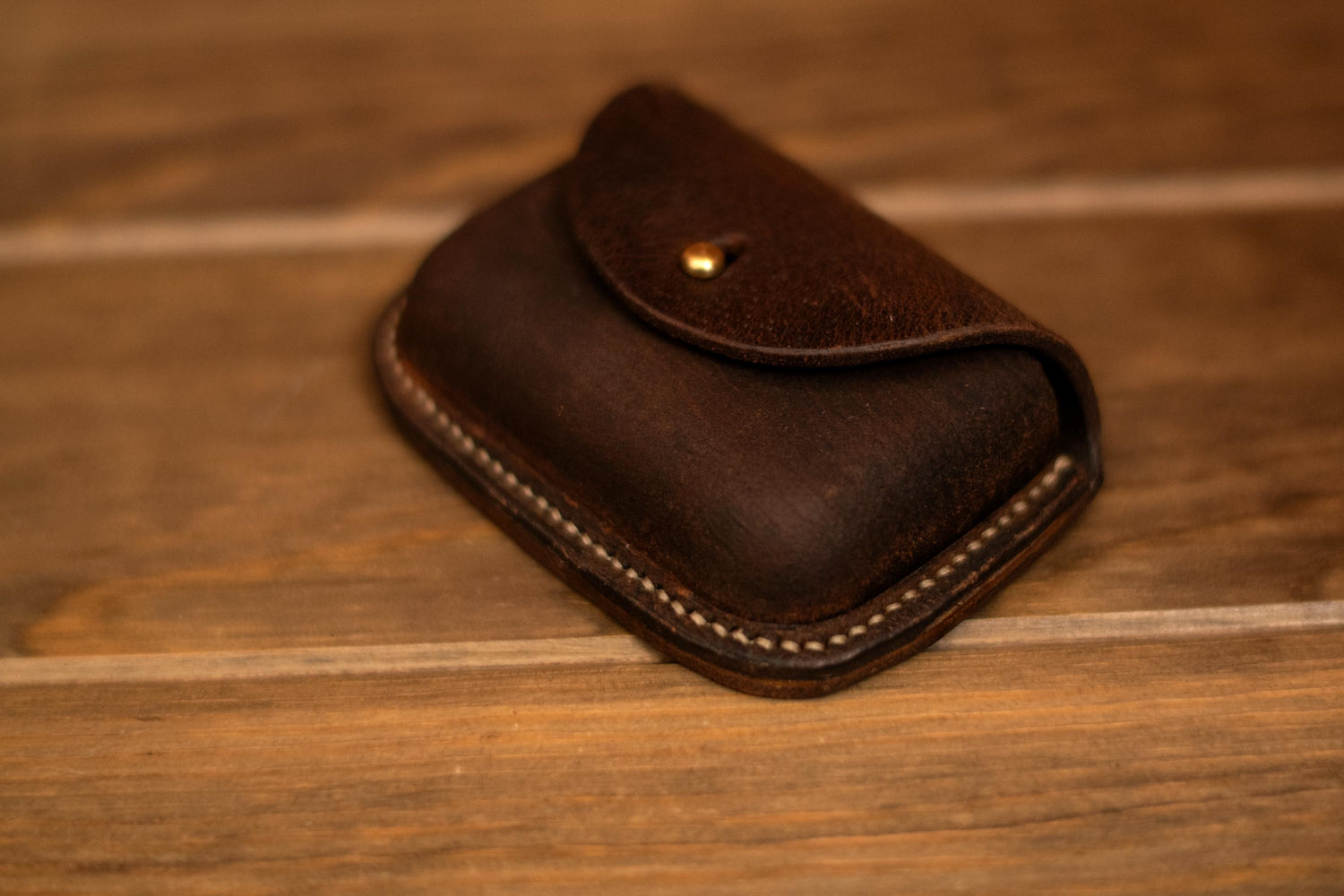 Small leather coin purse or card holder