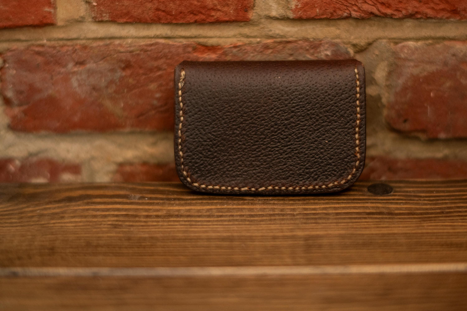 Small leather coin purse or card holder