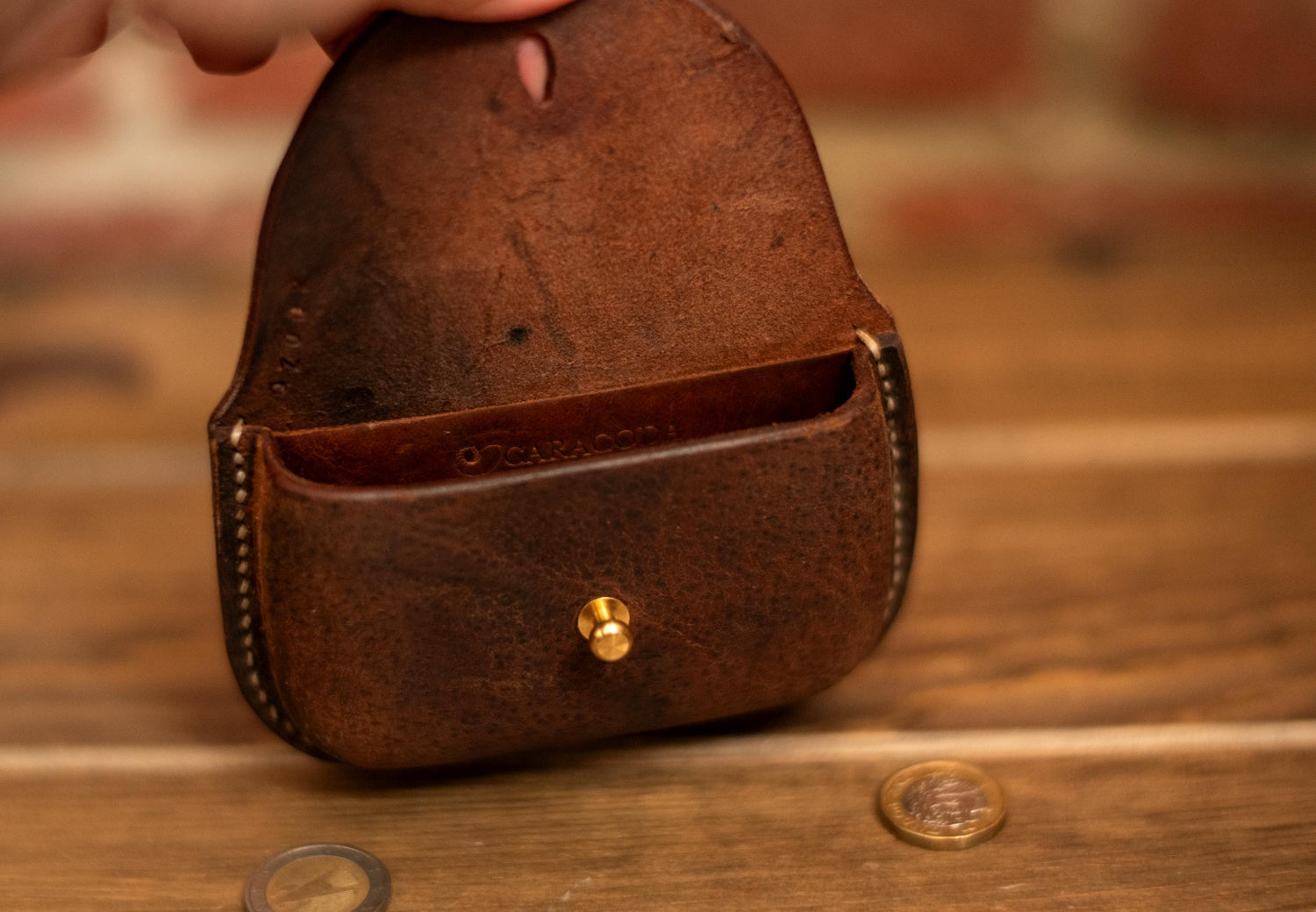 Small leather coin purse or card holder