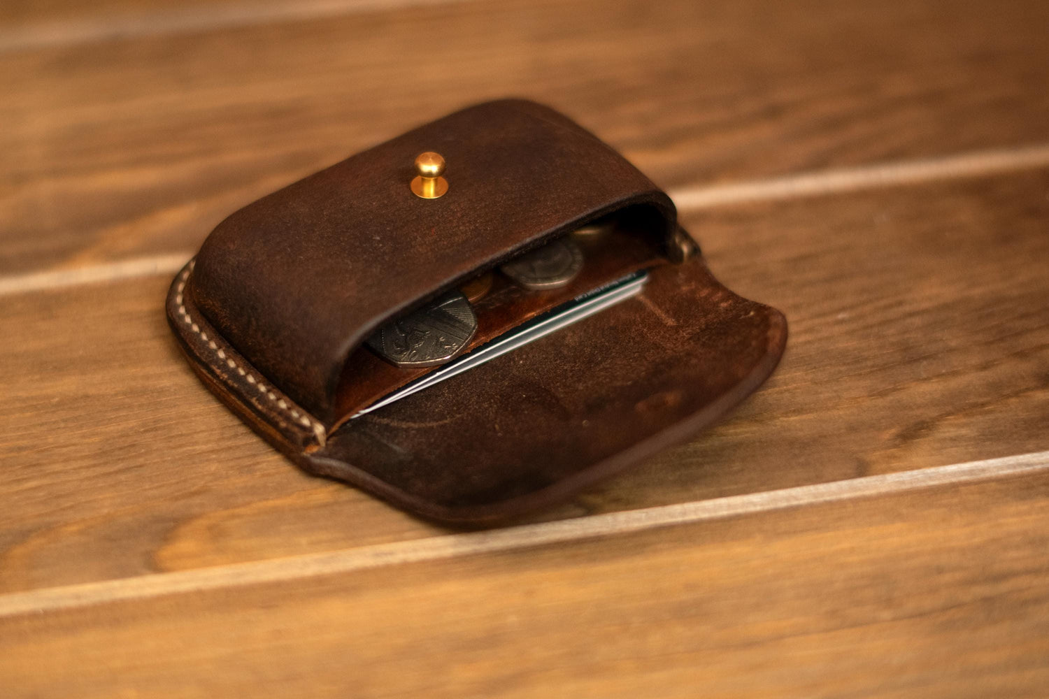 Small leather coin purse or card holder
