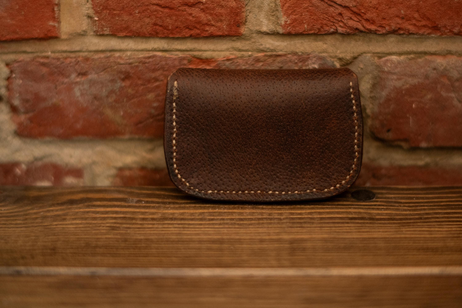 Small leather coin purse or card holder